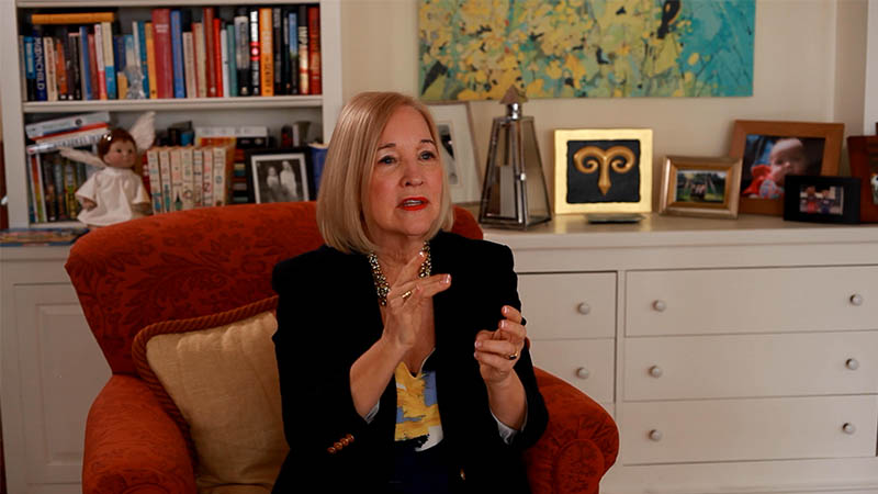 Dr. Christiane Northrup, MD